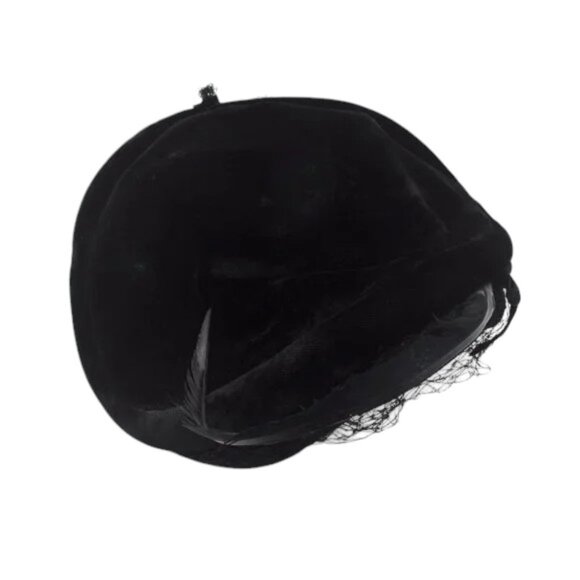 MCM Vintage Black Velvet Crescent Hat & Feather